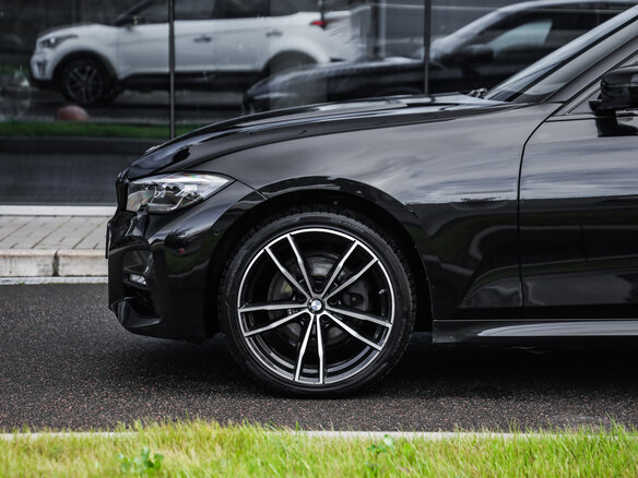 2021 BMW 3 серии 320i xDrive VII (G2x), чёрный, 3899000 рублей - вид 9