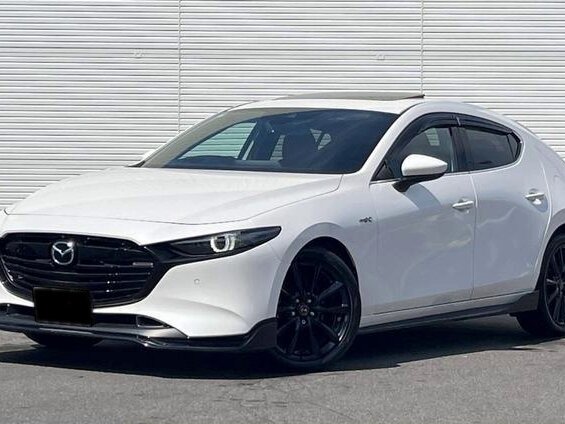 Открыть фотографии: Mazda 3 IV (BP)