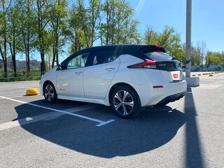 2018 Nissan Leaf II (ZE1), белый, 1800000 рублей, вид 5