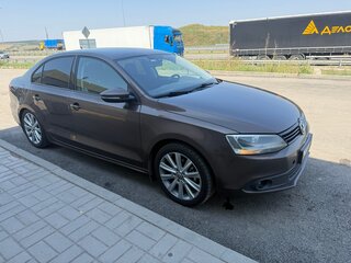 2012 Volkswagen Jetta VI, коричневый, 960000 рублей, вид 3
