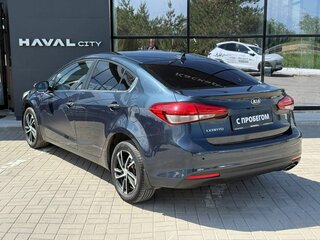 2017 Kia Cerato III Рестайлинг (Classic), синий, 999000 рублей, вид 3