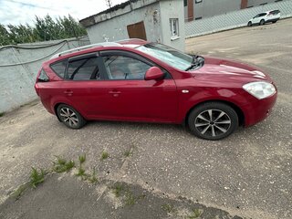 2008 Kia Ceed I, красный, 450000 рублей, вид 4