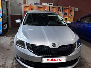 2020 Skoda Octavia III (A7) Рестайлинг, серебристый, 2500000 рублей, вид 3