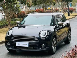2023 Mini Clubman Cooper II Рестайлинг, чёрный, 2050111 рублей, вид 1