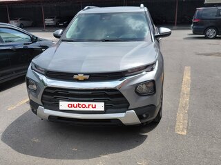 2023 Chevrolet TrailBlazer III, серый, 1700000 рублей, вид 2