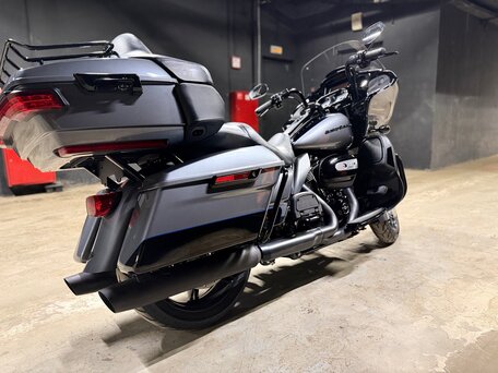 2021 Harley-Davidson Road Glide, чёрный, 1910000 рублей, вид 4