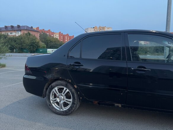 2006 Mitsubishi Lancer IX Рестайлинг, чёрный, 300000 рублей - вид 10
