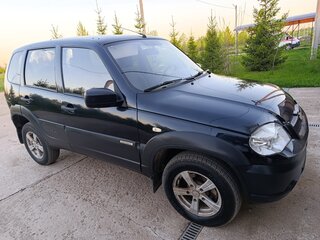 2017 Chevrolet Niva I Рестайлинг, чёрный, 630000 рублей, вид 2