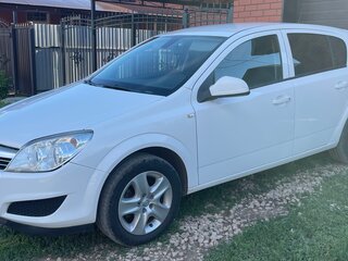 2014 Opel Astra H Рестайлинг, белый, 789000 рублей, вид 2