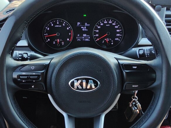 2018 Kia Rio IV, бежевый - вид 8