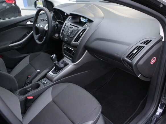2013 Ford Focus III, чёрный, 1100000 рублей - вид 9
