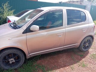 2001 Toyota Vitz I (P10), розовый, 200000 рублей, вид 3