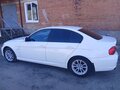 2011 BMW 3 серии 318i V (E90/E91/E92/E93) Рестайлинг, белый, 940000 рублей - вид 4