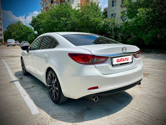 2015 Mazda 6 III (GJ) Рестайлинг, белый, 1400000 рублей - вид 7