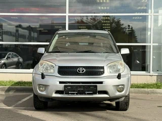 2004 Toyota RAV4 II (XA20) Рестайлинг, серебристый, 700000 рублей, вид 2
