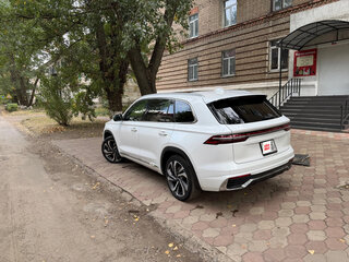 2023 Geely Monjaro (Xingyue L) I, белый, 2950000 рублей, вид 4