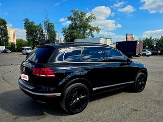 2015 Volkswagen Touareg II Рестайлинг, чёрный, 2900000 рублей, вид 3