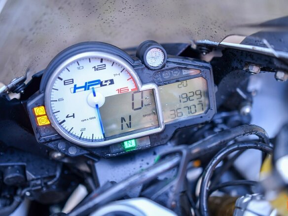 2013 BMW HP4, синий, 1270000 рублей - вид 3