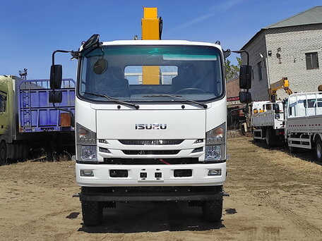 2026 Isuzu Elf (N-series), белый, 7690000 рублей, вид 4