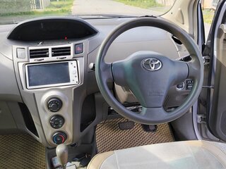 2010 Toyota Vitz II (XP90), фиолетовый, 520000 рублей, вид 5