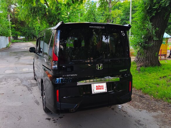 2018 Honda Stepwgn Spada V Рестайлинг, чёрный, 2400000 рублей - вид 5