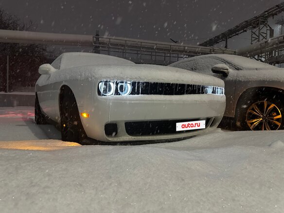 2018 Dodge Challenger III Рестайлинг 2, белый, 3590000 рублей - вид 13