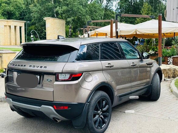 2018 Land Rover Range Rover Evoque I Рестайлинг, серый, 2500000 рублей - вид 2