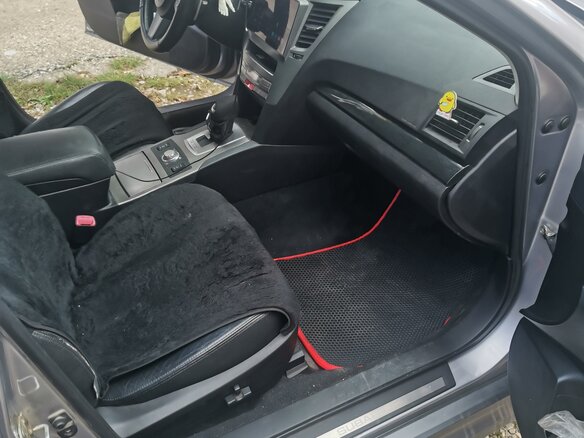 2010 Subaru Legacy GT V, серебристый - вид 9