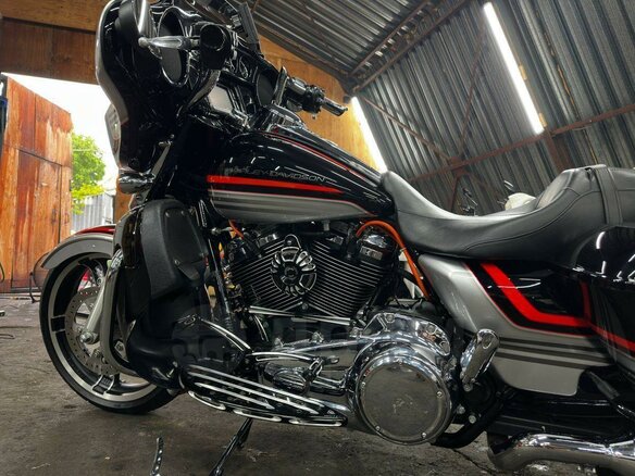 2018 Harley-Davidson Street Glide, серебристый, 1740000 рублей - вид 18