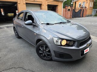 2014 Chevrolet Aveo II, серый, 650000 рублей, вид 3