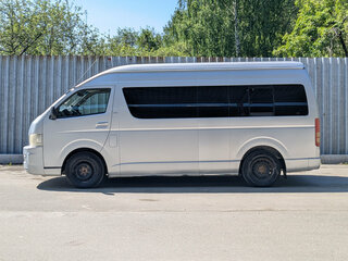 2006 Toyota HiAce H200, серебристый, 1199900 рублей, вид 5