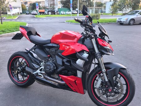 2022 Ducati Streetfighter V2, красный, 1770000 рублей, вид 3