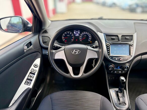 2016 Hyundai Solaris I Рестайлинг, синий - вид 8