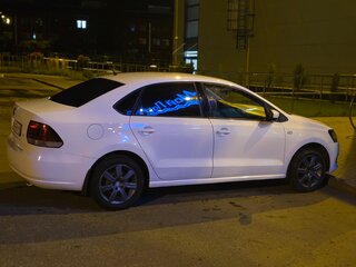 2014 Volkswagen Polo V, белый, 730000 рублей, вид 3