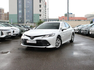 2018 Toyota Camry VIII (XV70), белый, 2293500 рублей, вид 1