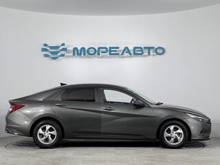 2021 Hyundai Avante VII, серый, 2290000 рублей, вид 4