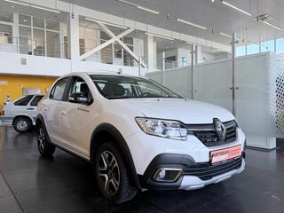 2022 Renault Logan Stepway II Рестайлинг, белый, 1266000 рублей, вид 3