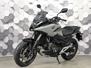 2026 Honda NC 750X, серый, 1577000 рублей, вид 2