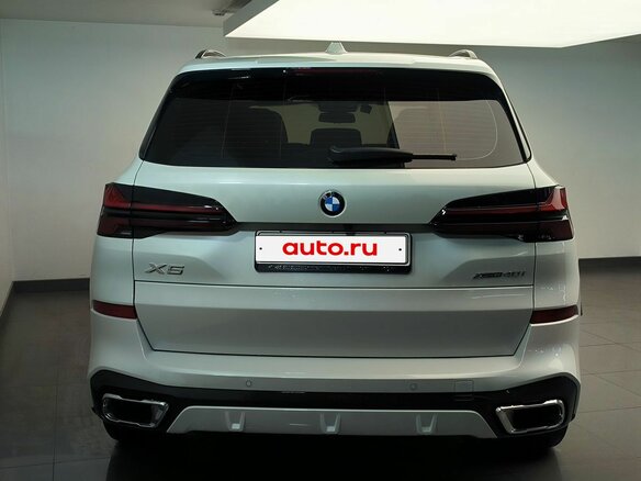 2025 BMW X5 40i IV (G05/G18) Рестайлинг, белый - вид 6
