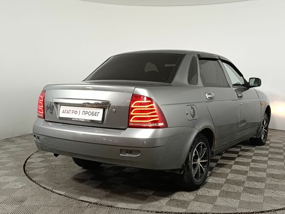 2008 Lada (ВАЗ) Priora I, зелёный, 300000 рублей - вид 6