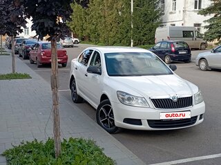 2012 Skoda Octavia II (A5) Рестайлинг, белый, 439900 рублей, вид 4