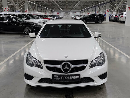 2013 Mercedes-Benz E-Класс 200 IV (W212, S212, C207) Рестайлинг, белый, 1730000 рублей, вид 2