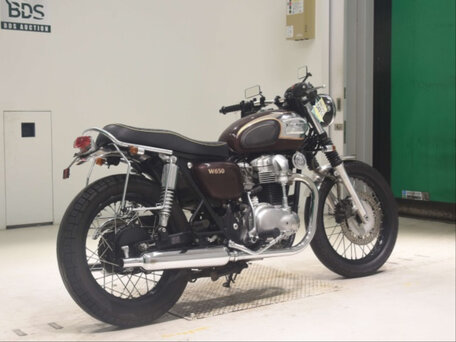 2005 Kawasaki W 650, коричневый, 390000 рублей, вид 4
