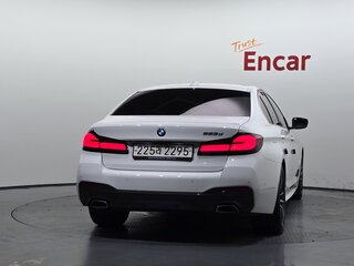 2023 BMW 5 серии 523d VII (G30/G31/G38) Рестайлинг, белый, 4950007 рублей, вид 4