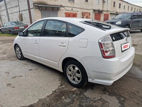 2006 Toyota Prius II Рестайлинг (XW20), белый, 640000 рублей, вид 4