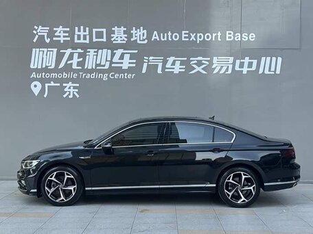 2023 Volkswagen Magotan B8 Рестайлинг, чёрный, 1770000 рублей, вид 3