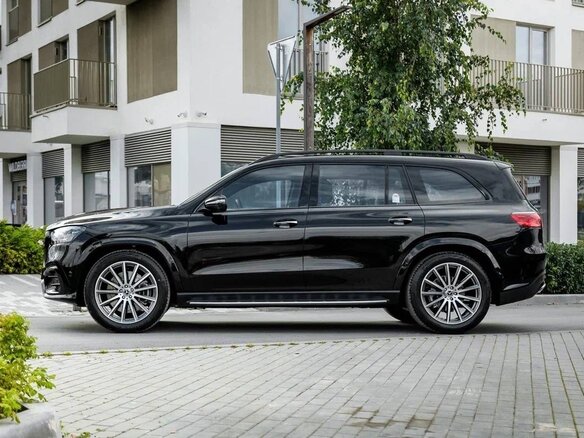 2026 Mercedes-Benz GLS 450 II (X167) Рестайлинг, чёрный, 15500000 рублей - вид 4