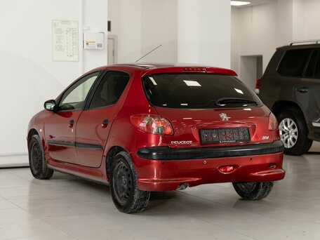 2008 Peugeot 206, красный, 250000 рублей, вид 4