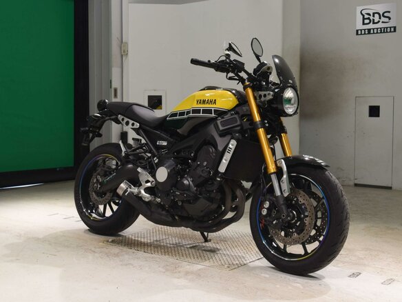 2016 Yamaha XSR900, жёлтый - вид 2
