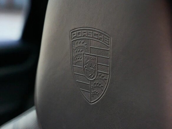 2019 Porsche Cayenne Coupé III, оранжевый, 8500000 рублей - вид 37